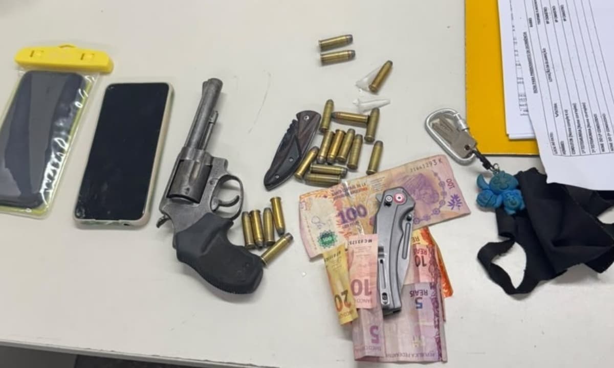 Policiais militares da 14ª CIPM durante operação na Avenida Suburbana em Salvador