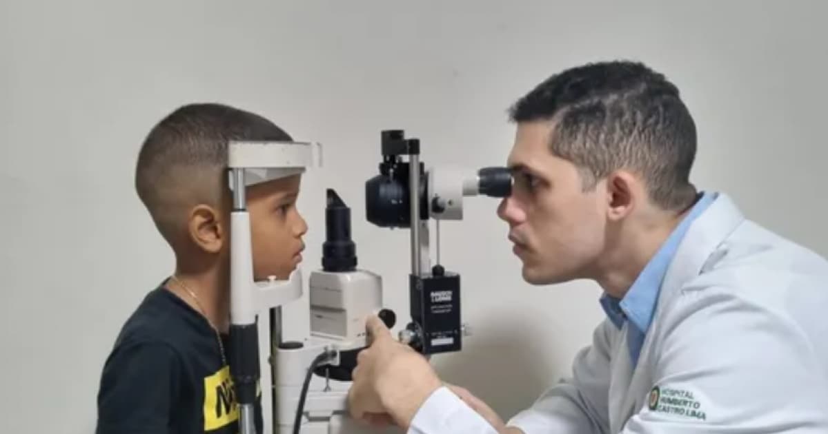 Atendimento oftalmológico em hospital de Salvador