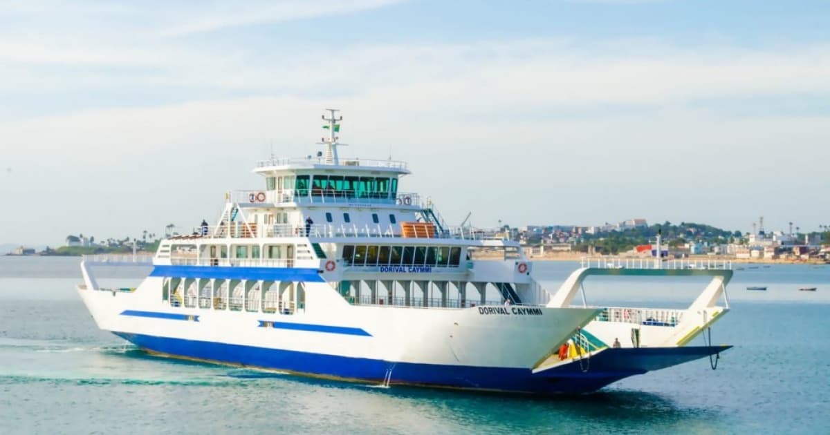 Ferry-boat da Internacional Travessias Salvador no trajeto entre Salvador e a Ilha de Itaparica
