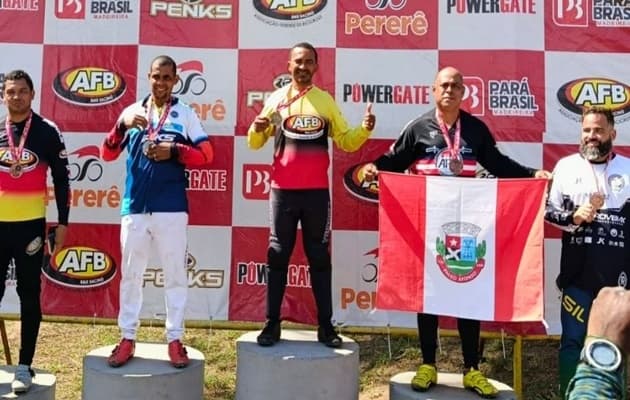 Atletas de BMX disputam etapa da Copa Bahia na pista de Feira de Santana