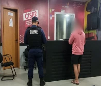 Viatura da Guarda Civil Municipal durante abordagem em rodovia no sertão de Alagoas