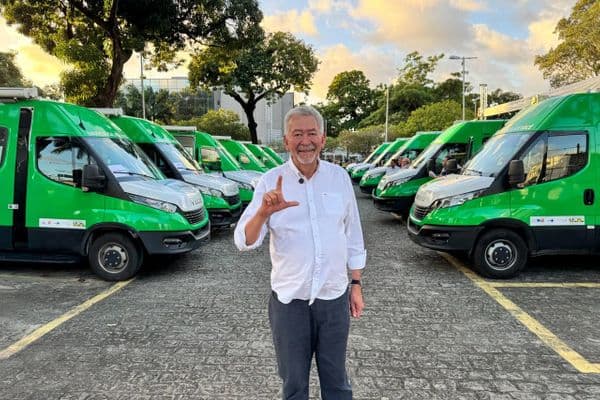Unidade Odontológica Móvel entregue a municípios alagoanos pelo Ministério da Saúde