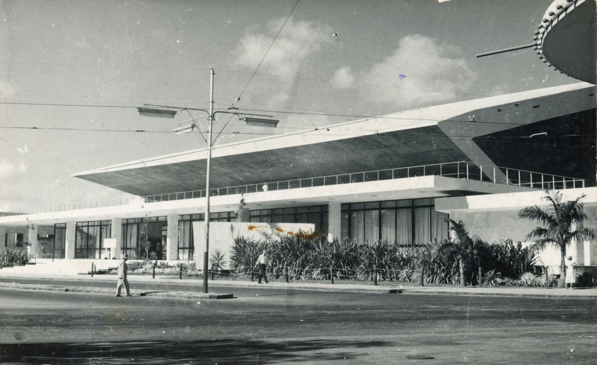 Fachada do Teatro Castro Alves em Salvador, Bahia, durante as obras de requalificação em 2026