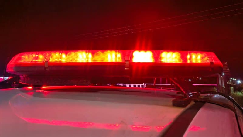 Viatura da Polícia Militar em rua do bairro Capucho, Zona Oeste de Aracaju