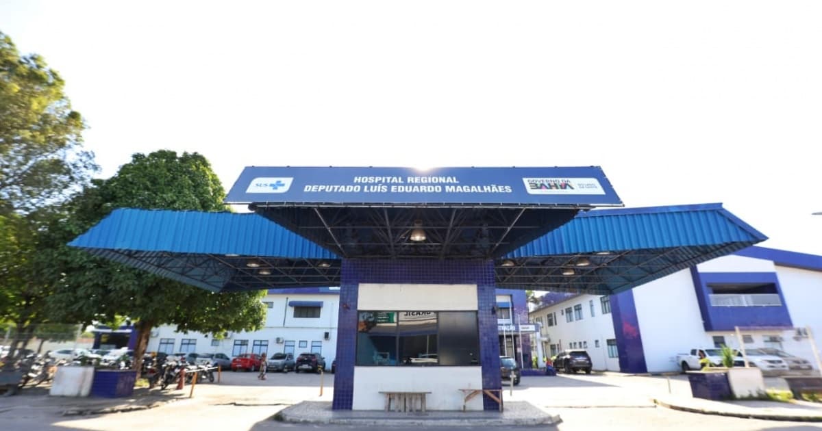 Fachada do Hospital Regional Deputado Luís Eduardo Magalhães em Porto Seguro, Bahia