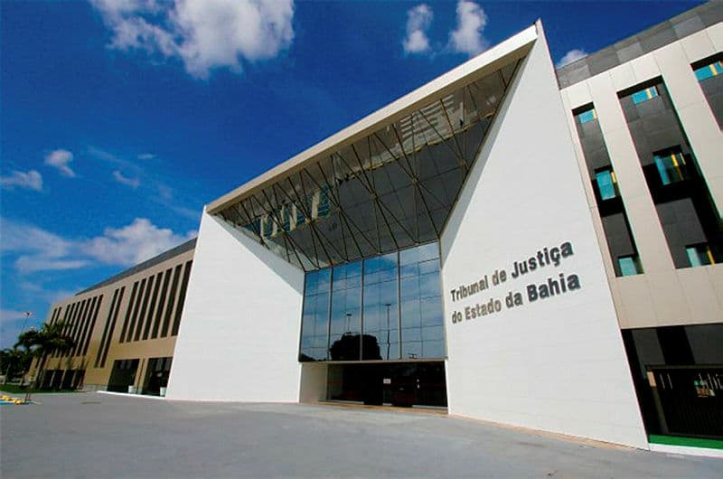 Fachada do Tribunal de Justiça da Bahia, em Salvador