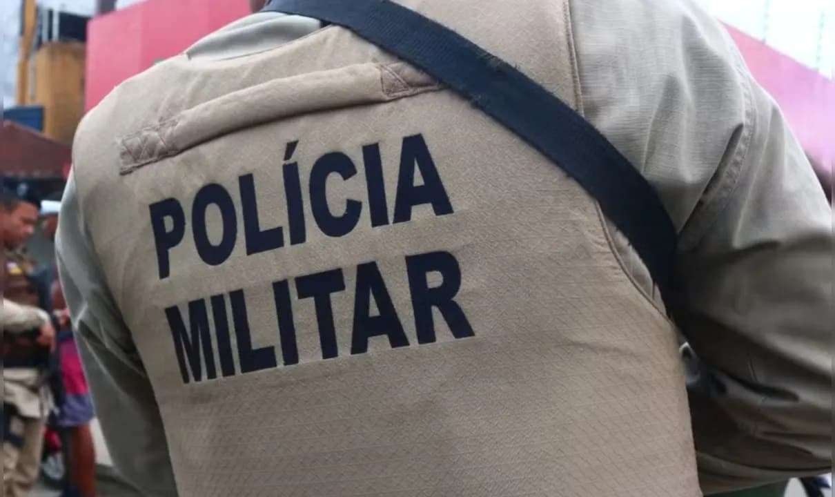 Homens armados fugiram com aproximação dos agentes. 