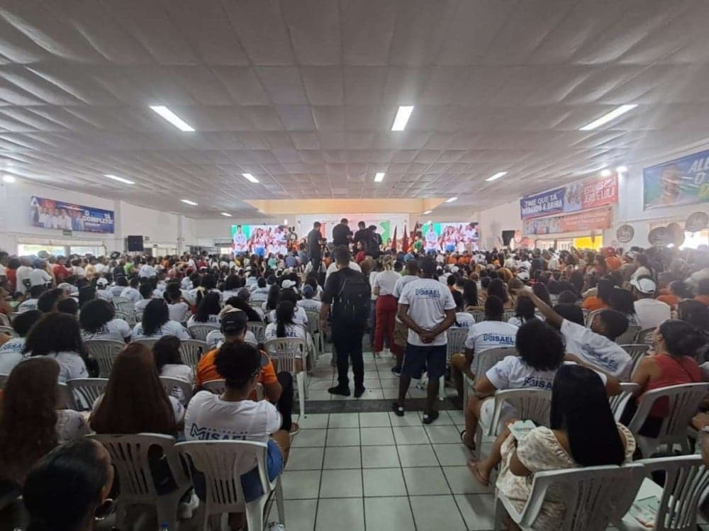 Governador Jerônimo Rodrigues durante coletiva de imprensa no PGP 2026 em Serrinha, Bahia