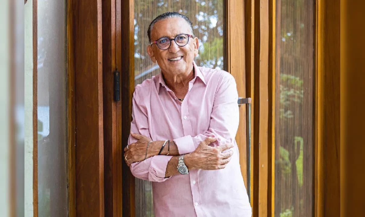 Galvão Bueno passa mal na véspera de Natal e é internado às pressas.