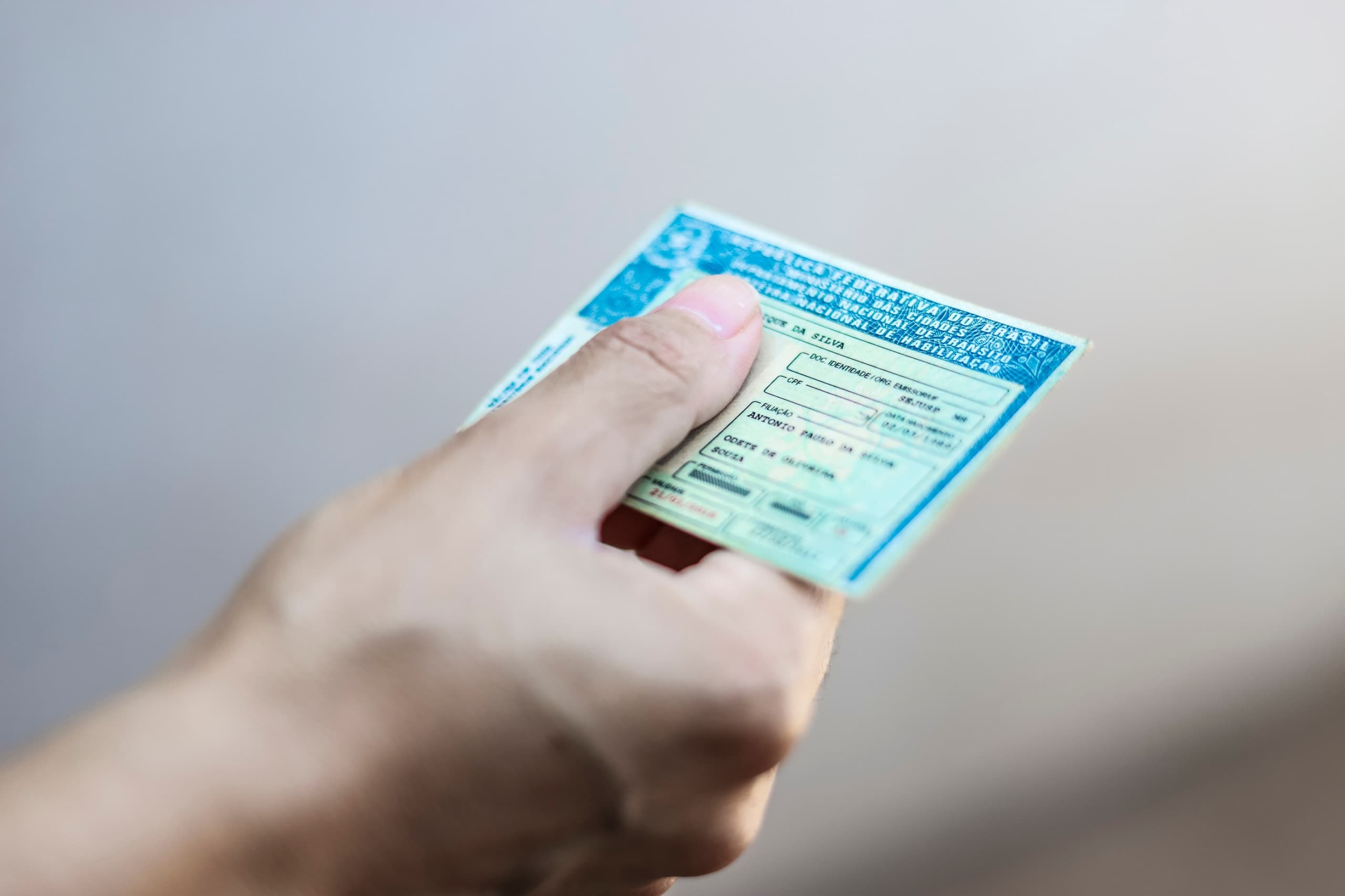 Governo lança aplicativo e muda processo da CNH com aulas online e instrutores autônomos (Imagem: jackpress / Shutterstock)