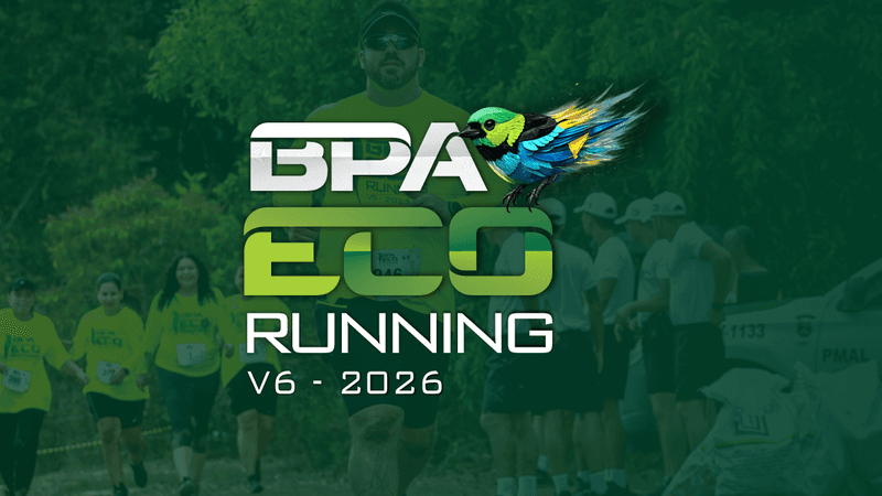 Atletas correndo em trilha durante edição anterior da BPA Eco Running em área natural de Alagoas
