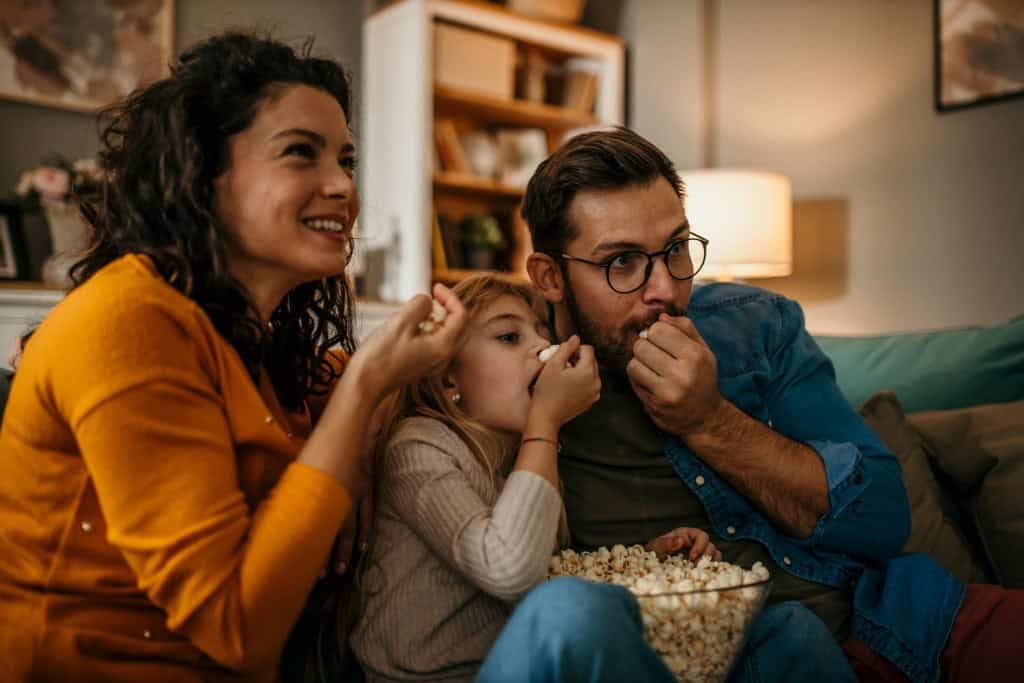 Conheça o Wikiflix, o streaming gratuito de filmes históricos (Imagem: La Famiglia / Shutterstock)