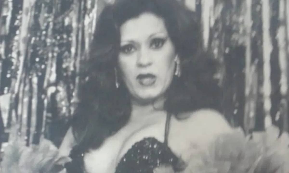 Marlene Casanova, atriz e apresentadora baiana pioneira da cena LGBT+