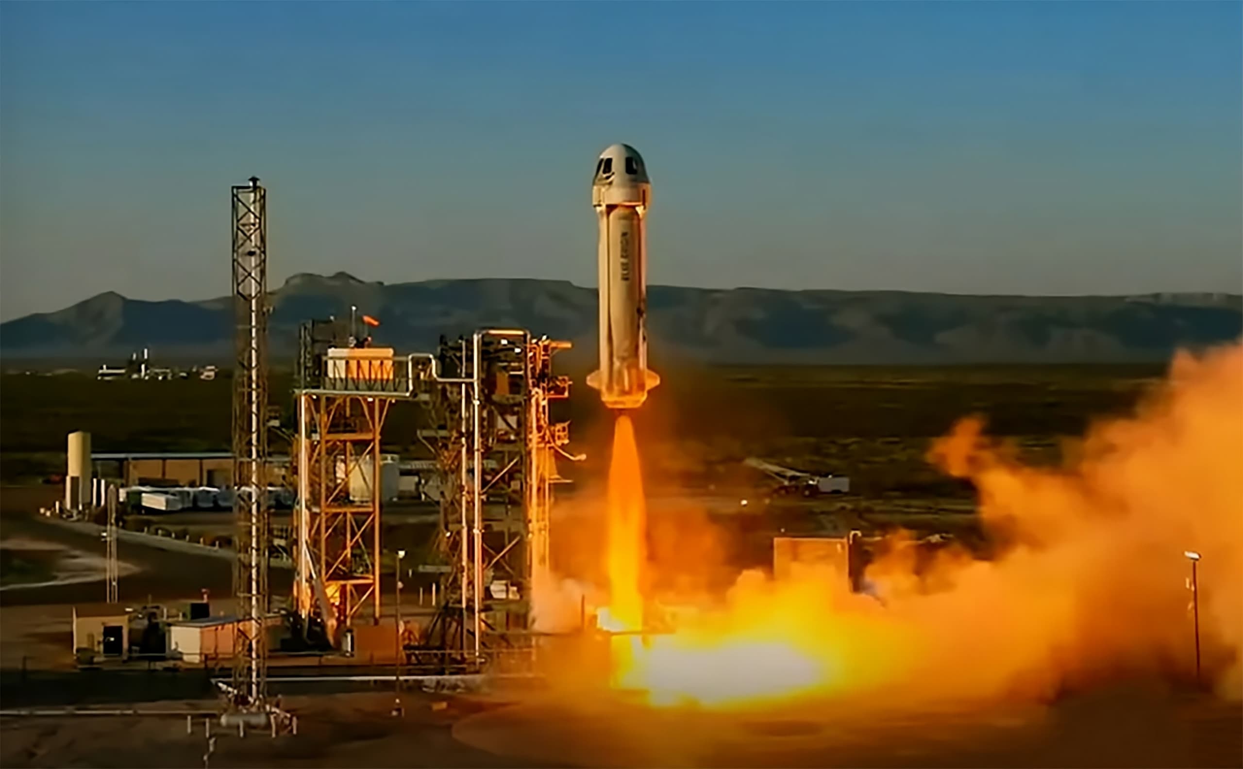 O foguete New Shepard, da Blue Origin, sendo lançado na missão NS-34 em 3 de agosto de 2025. Crédito: Blue Origin