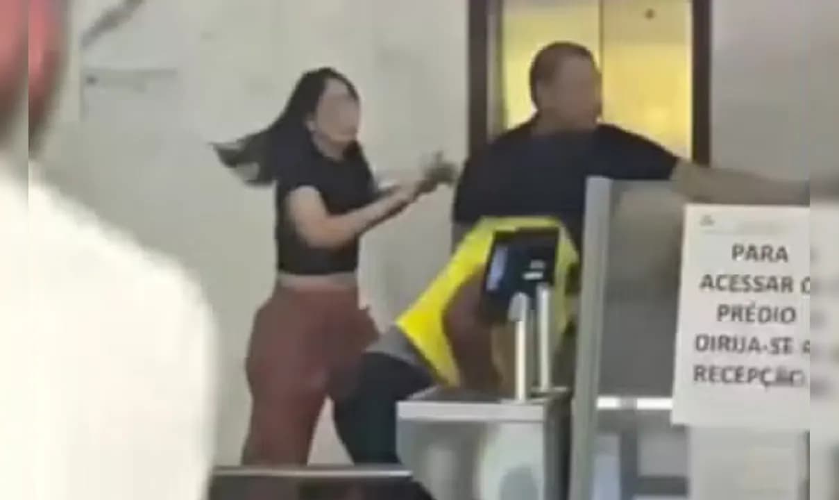 Confusão aconteceu em prédio comercial de Salvador.