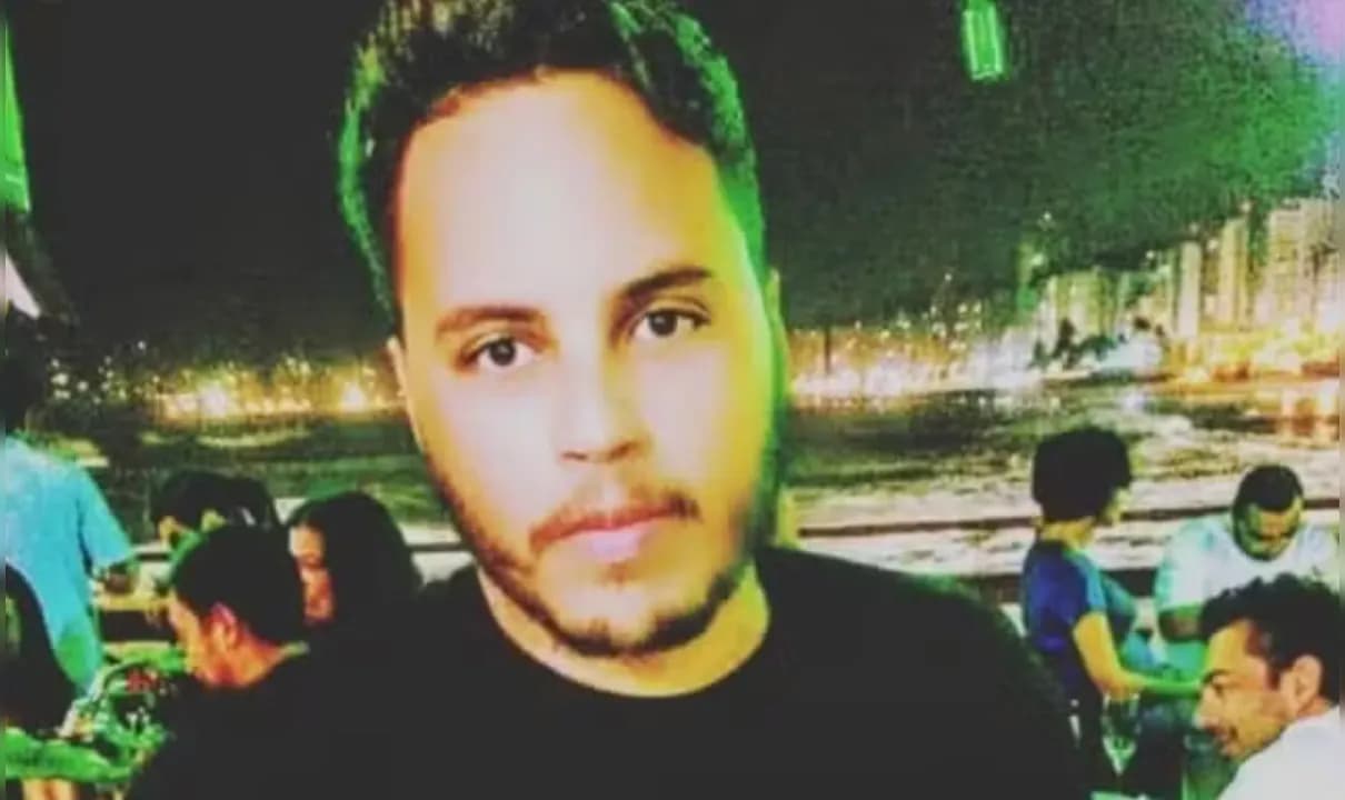 Produtor cultural desaparece após sair para comprar camisa em shopping de Salvador. 