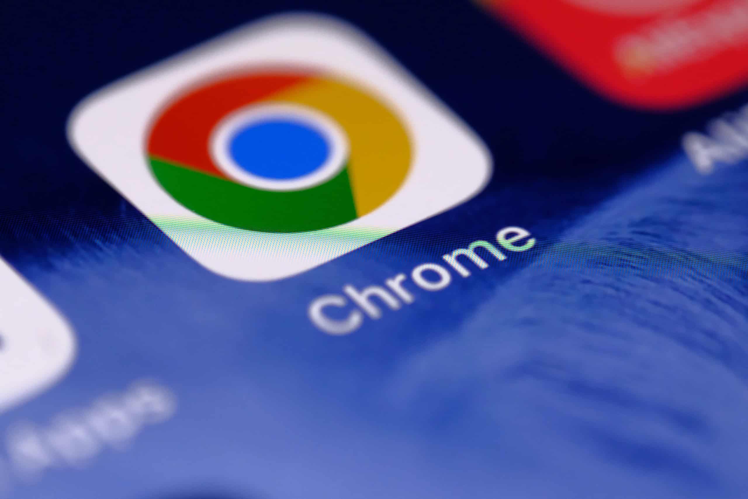 Google Chrome começa a experimentar organização de abas na lateral (Imagem: 2lttgamingroom / Shutterstock)