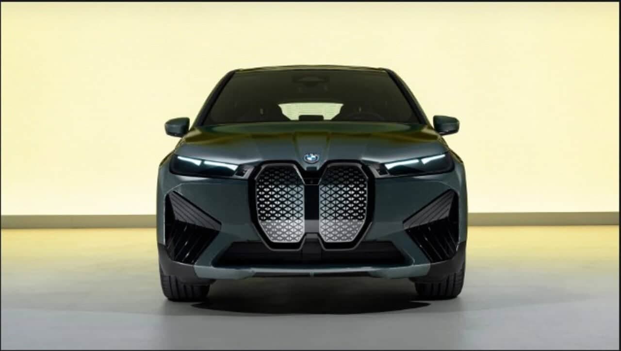 BMW apresenta carro com tinta eletrônica capaz de mudar de cor em segundos – Fonte: (Divulgação/BMW)