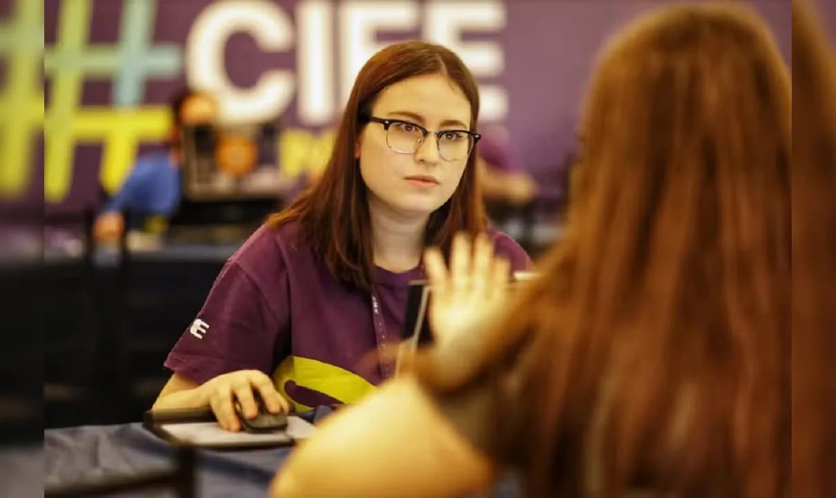 CIEE oferece mais de 8 mil vagas de estágio e Jovem Aprendiz na Bahia.
