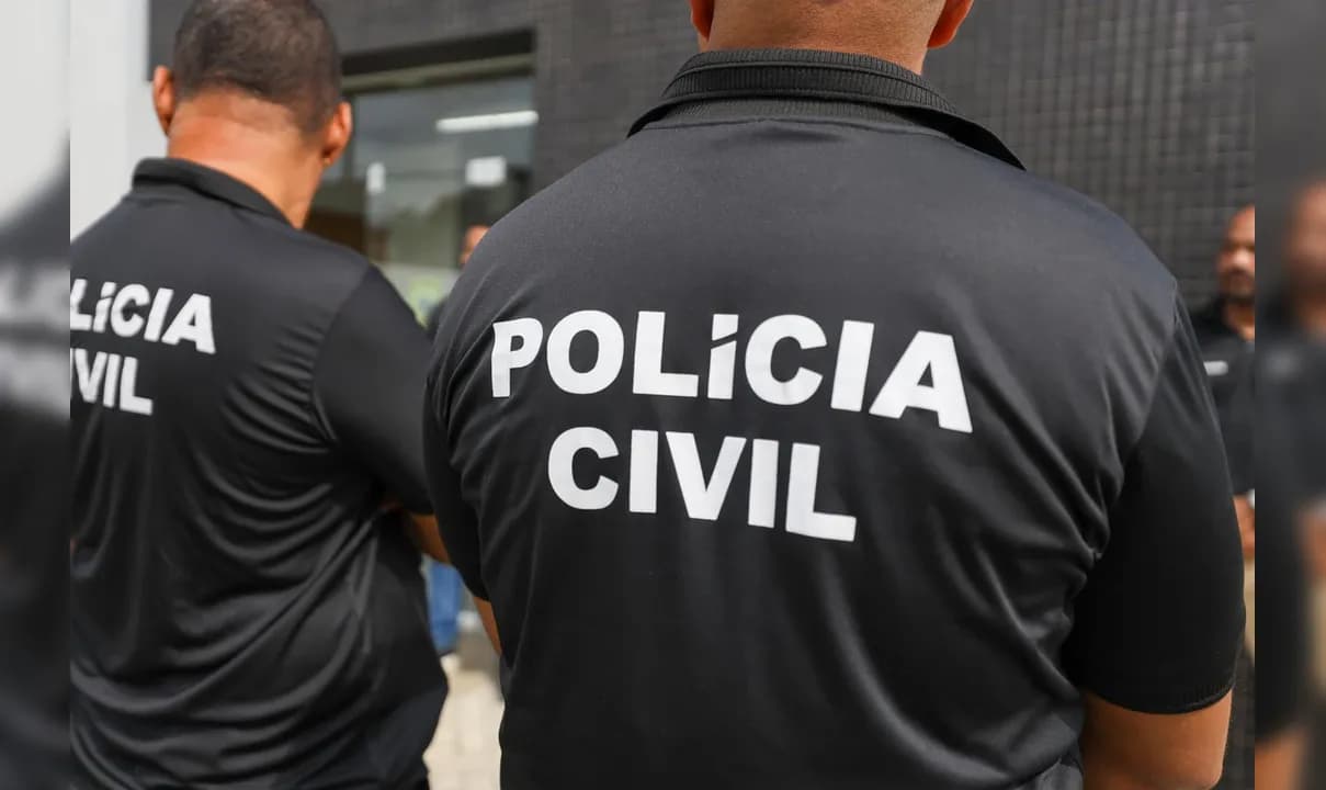 Vítima foi perseguida enquanto pilotava uma motocicleta.