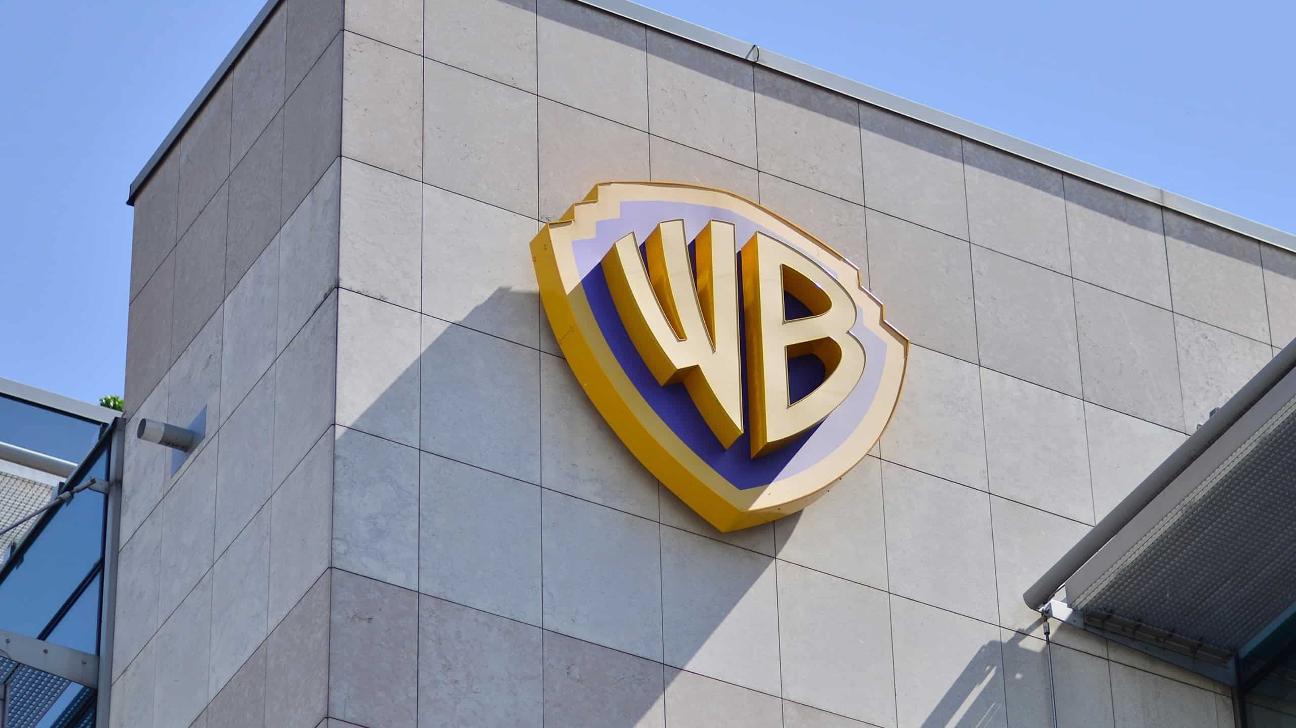 Netflix e Paramount disputam a Warner em negociação bilionária (Imagem: Grand Warszawski/Shutterstock)