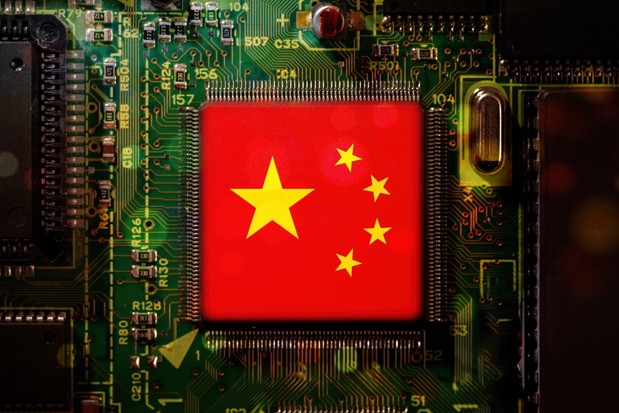 China planeja ampliar subsídios e reforçar autonomia na produção de chips (Imagem: rawf8 / Shutterstock)