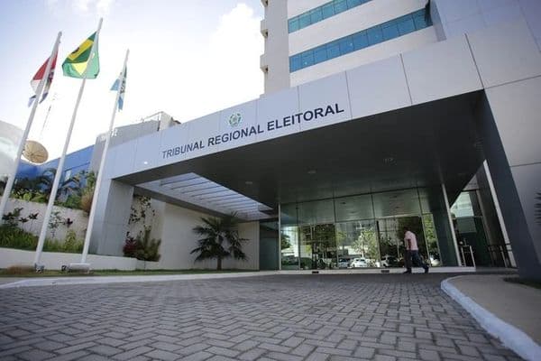 Fachada do Tribunal Regional Eleitoral de Alagoas (TRE-AL)