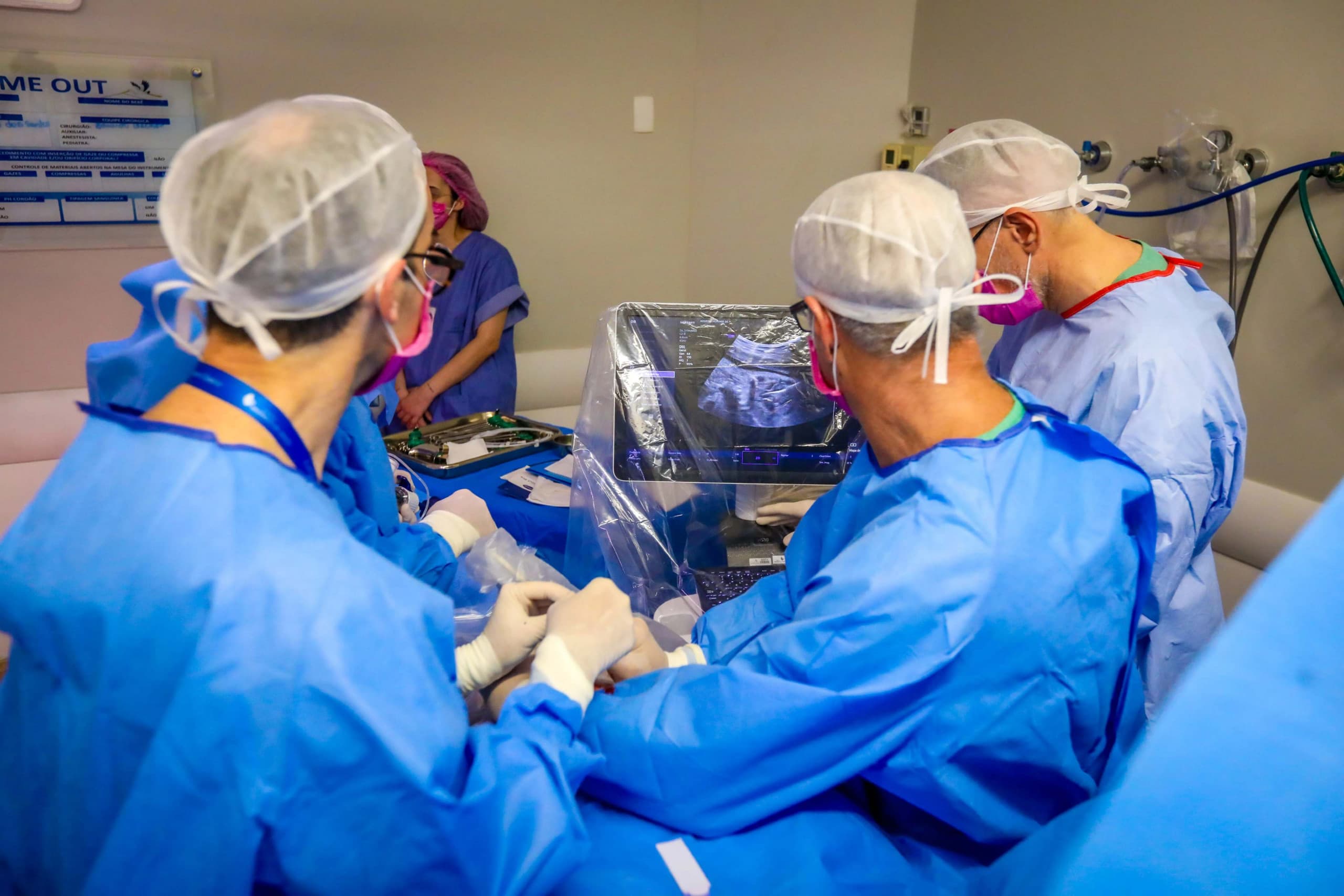 Hospital em Porto Alegre realiza cirurgia cardíaca fetal para tratamento de malformação congênita. Imagem: Hospital Moinhos de Vento / Divulgação