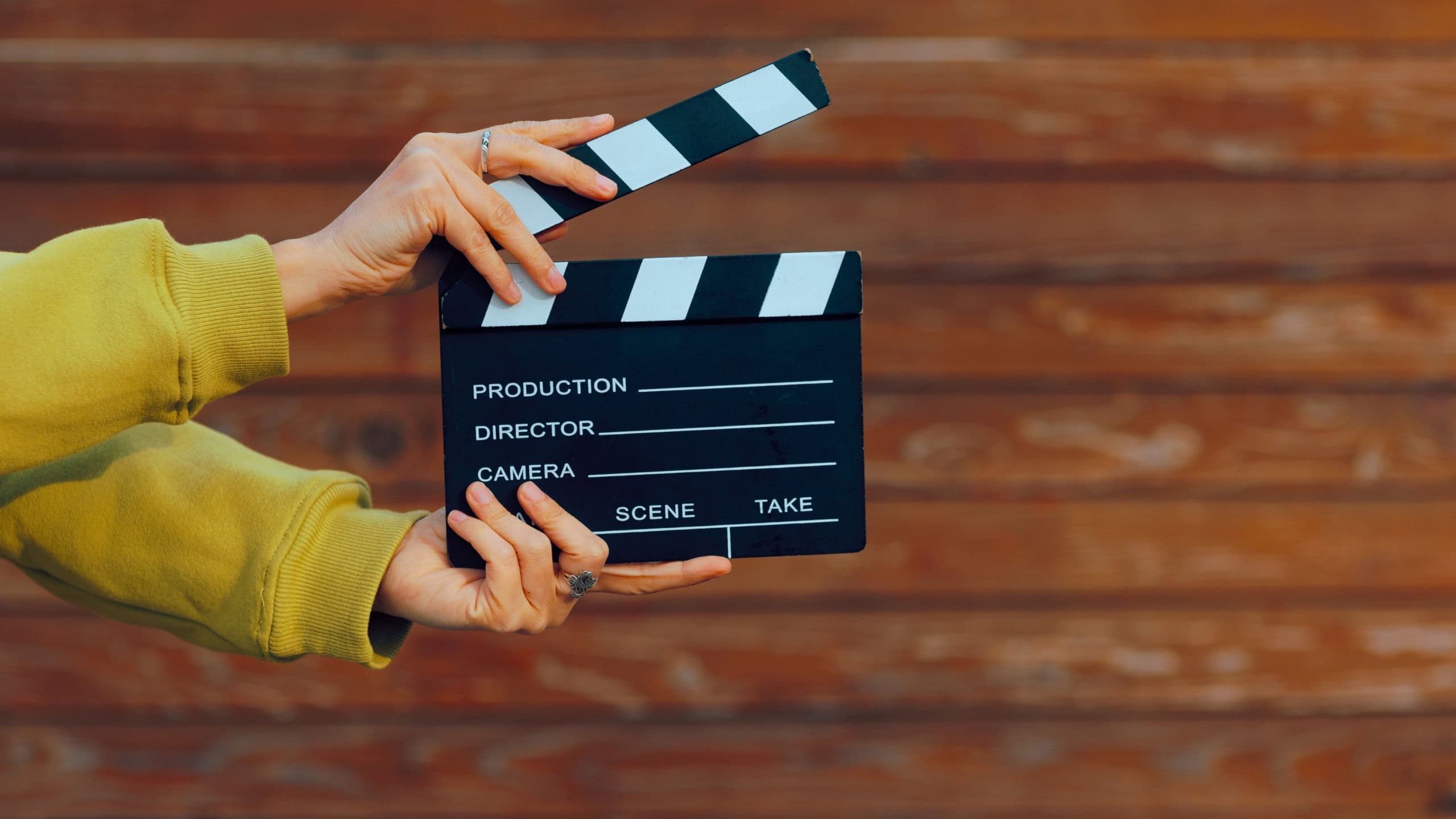 Filmes independentes valorizam a liberdade criativa e muitas vezes revelam histórias autênticas que os grandes estúdios não contam/Shutterstock_Nicoleta Ionescu