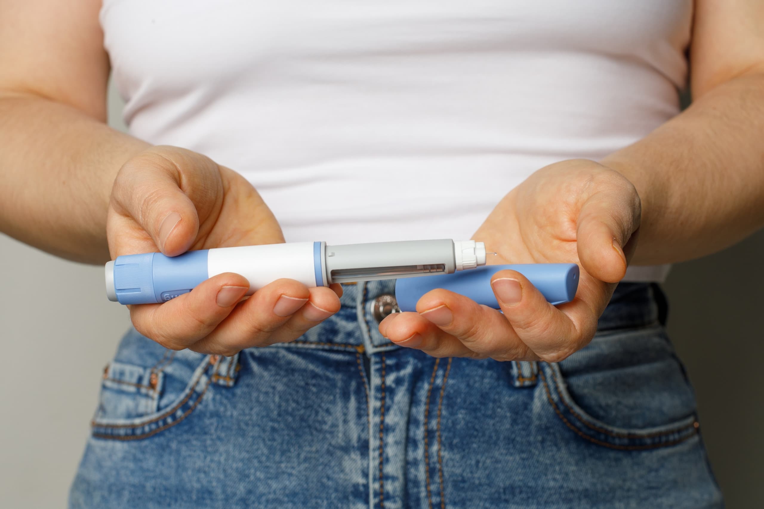 Estudo aponta que canetas emagrecedoras com semaglutida reduzem risco cardíaco mesmo sem grande perda de peso (Imagem: MillaF / Shutterstock)
