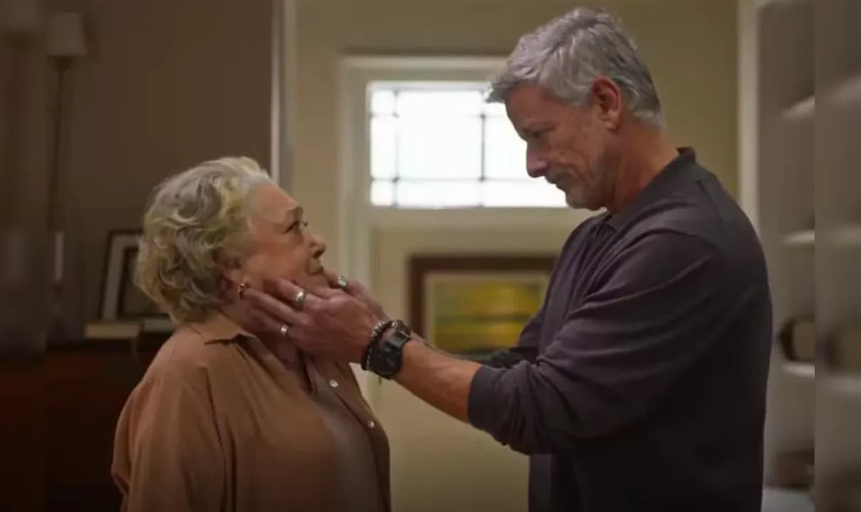 Mãe do vilão vai entender que essa é atitude mais certa a se tomar diante de tamanha crueldade.