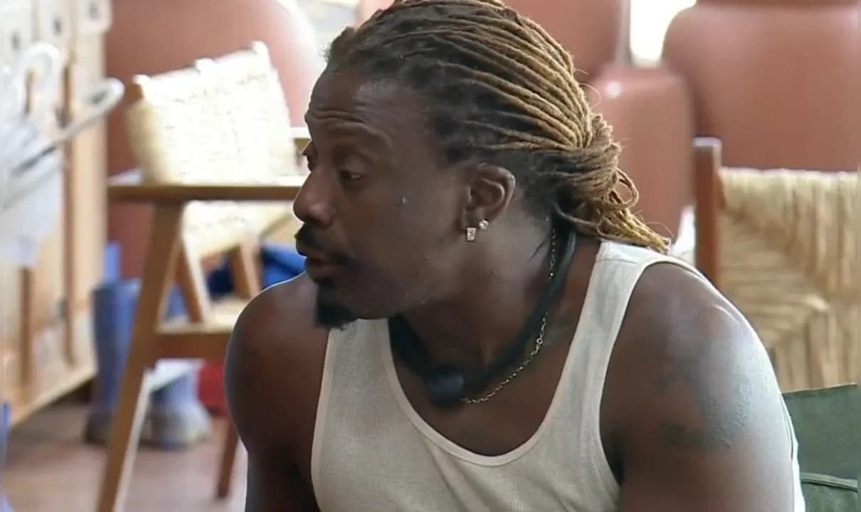 Créo, Fabiano, Michelle e Shia estão no Super Paiol com eliminação dupla em 'A Fazenda 17'. 
