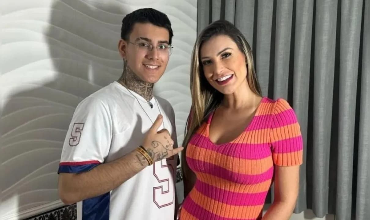 Andressa Urach admite agressão ao filho durante fase religiosa. 