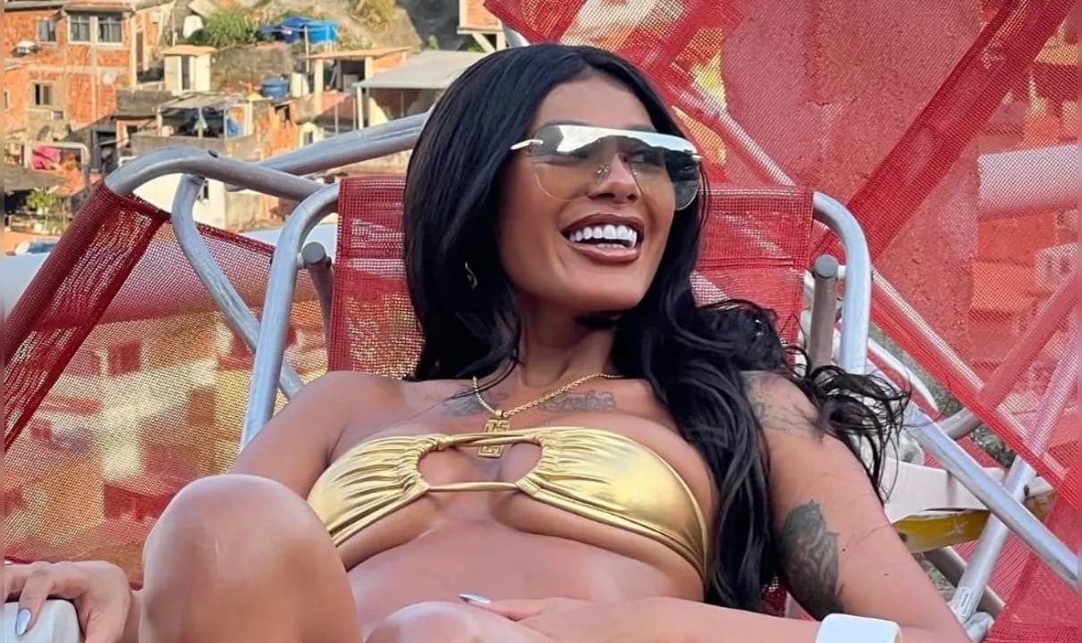 Cantora foi xingada enquanto filmava um vídeo para publicar no Instagram; 'Muito triste', disse ela nas redes sociais.