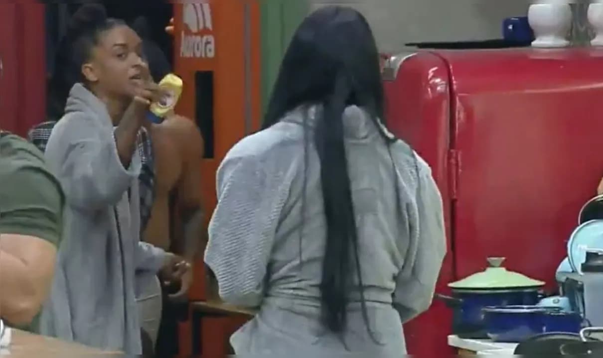 Peoas se revoltaram com atitude de Rayane após levar punição.