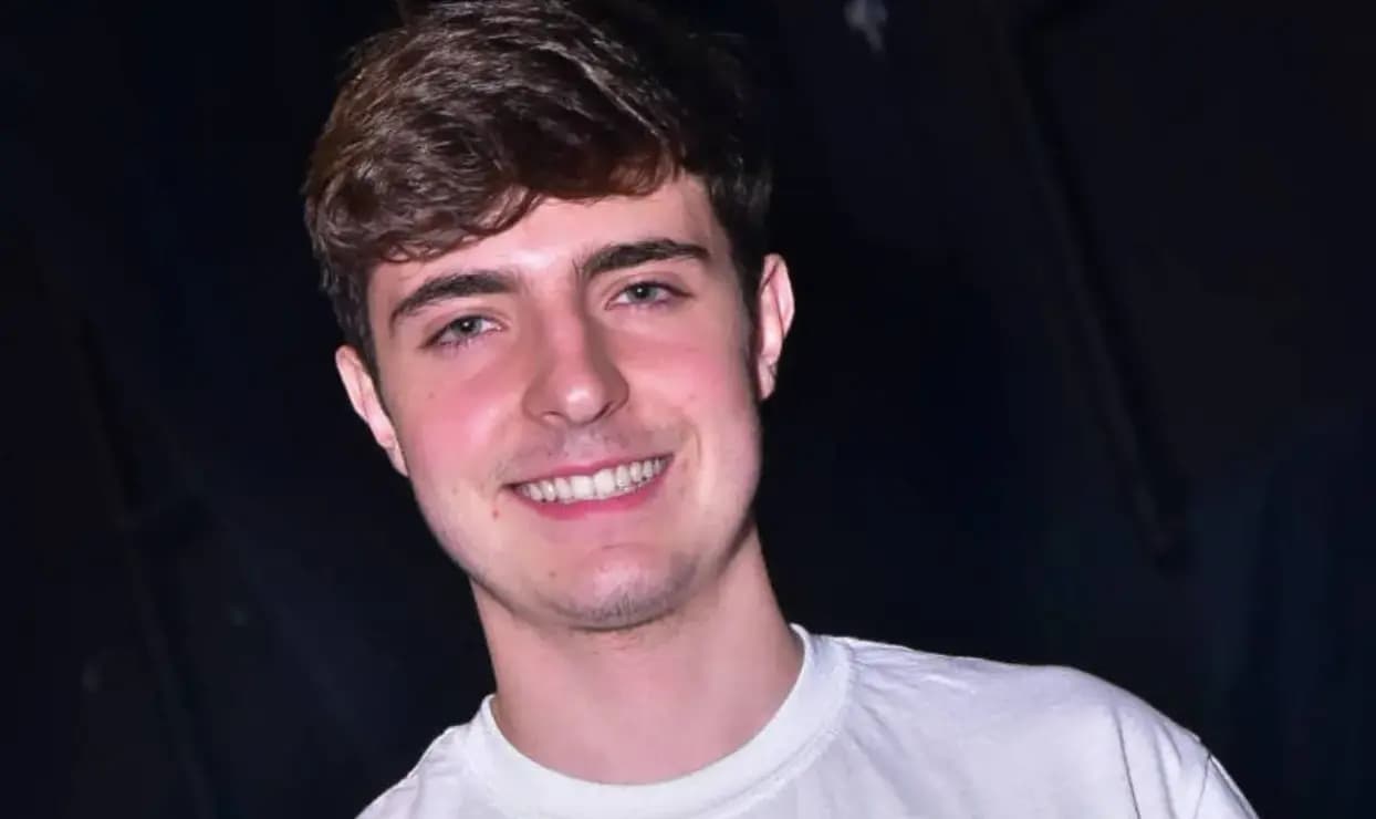 Filho de Gugu Liberato, João Augusto Liberato está no elenco de 'A Fazenda 17'.