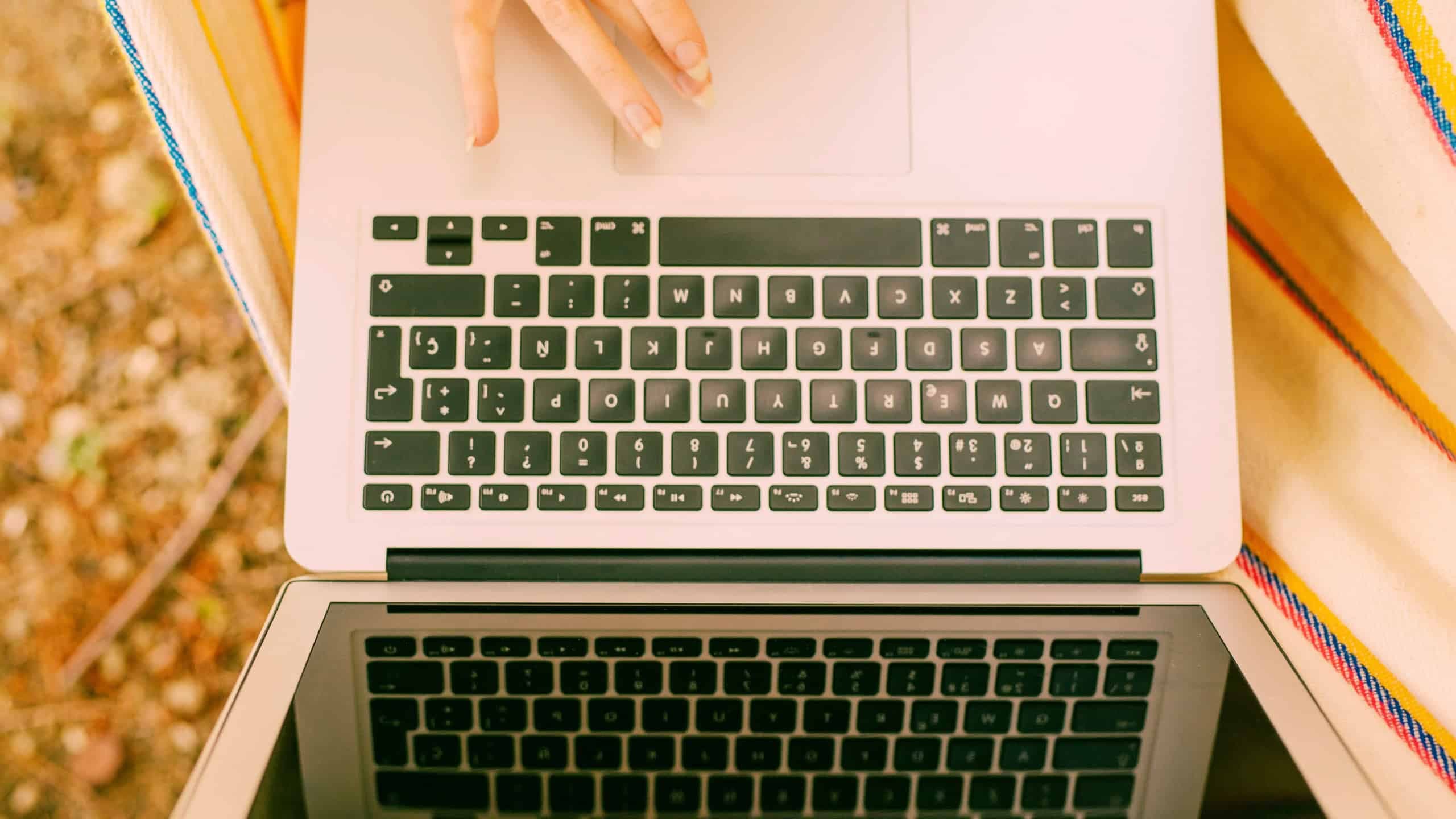 Salvar o seu notebook antigo é possível (Imagem: @Freepik/Freepik)