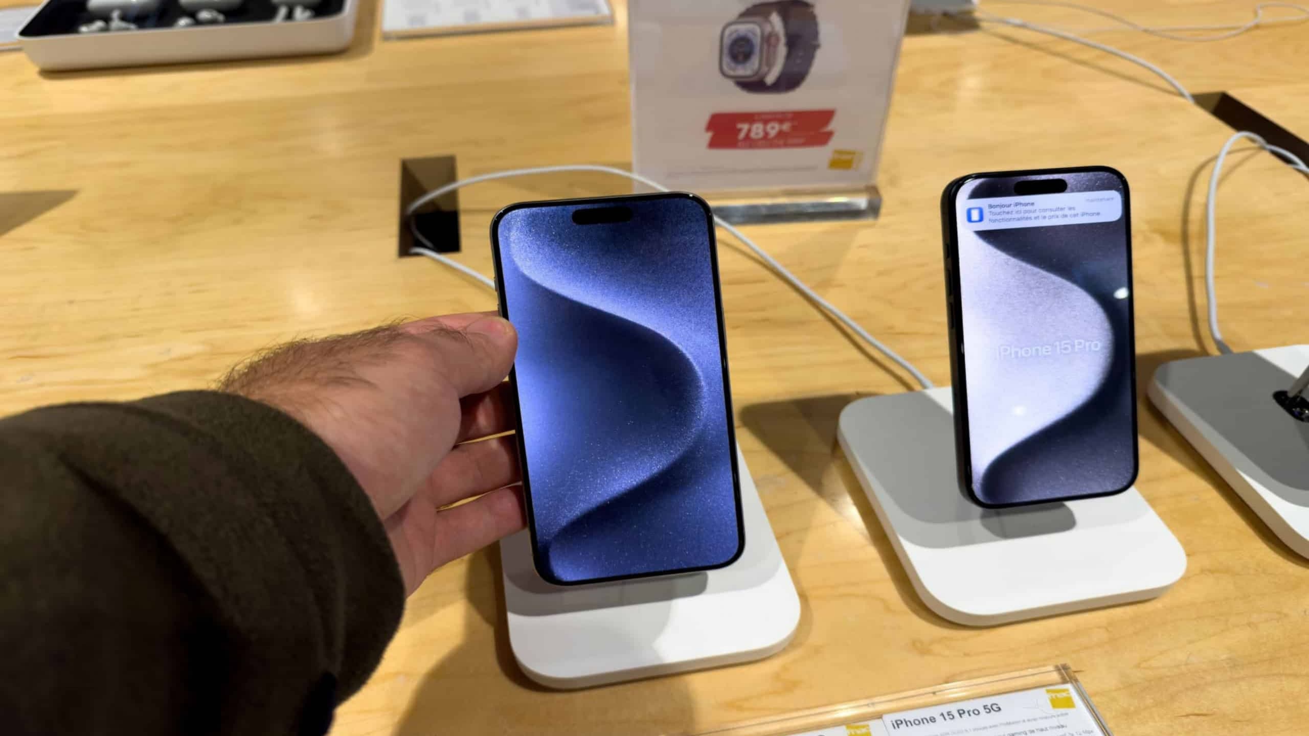 Pessoas se empolgaram após o lançamento do novo aparelho da Apple e buscaram por mais opções da marca
(Imagem: Hadrian / Shutterstock.com)
