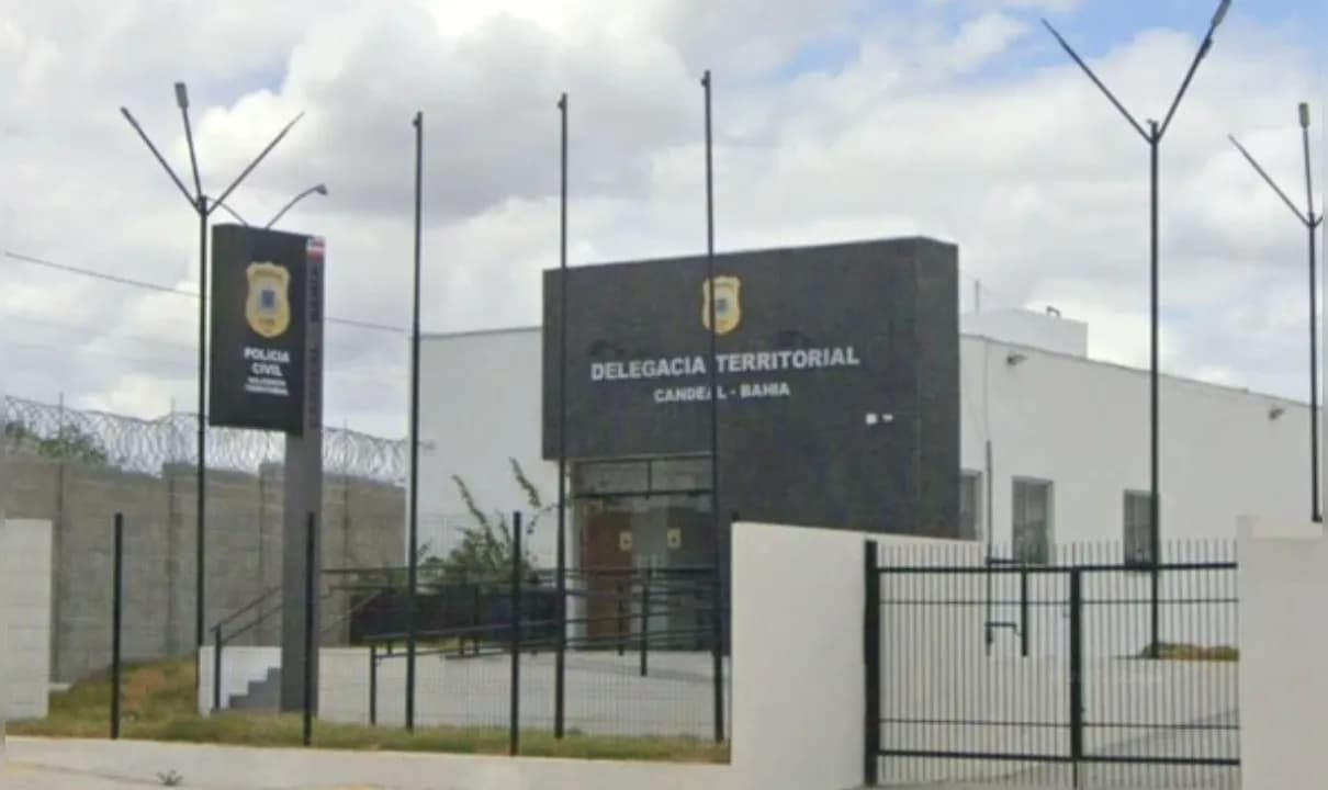 Vítima também foi atacada com socos e outros golpes; caso aconteceu em Candeal, cidade a 63 km de Feira de Santana.