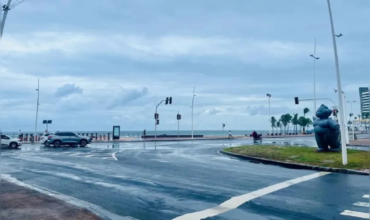 Inmet emite alerta de acumulado de chuva para mais de 140 cidades baianas.