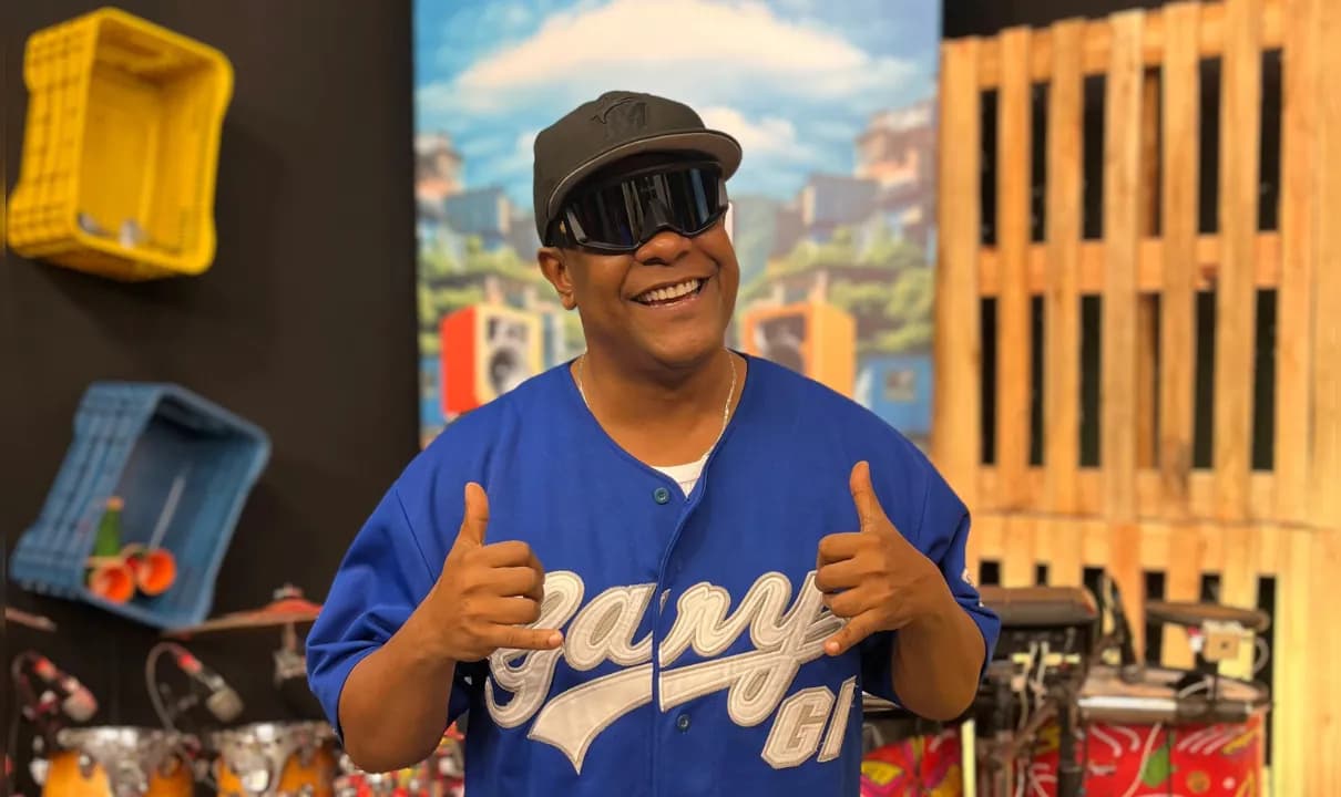 Psirico anuncia ensaios de verão para 2025 na Bahia FM.
