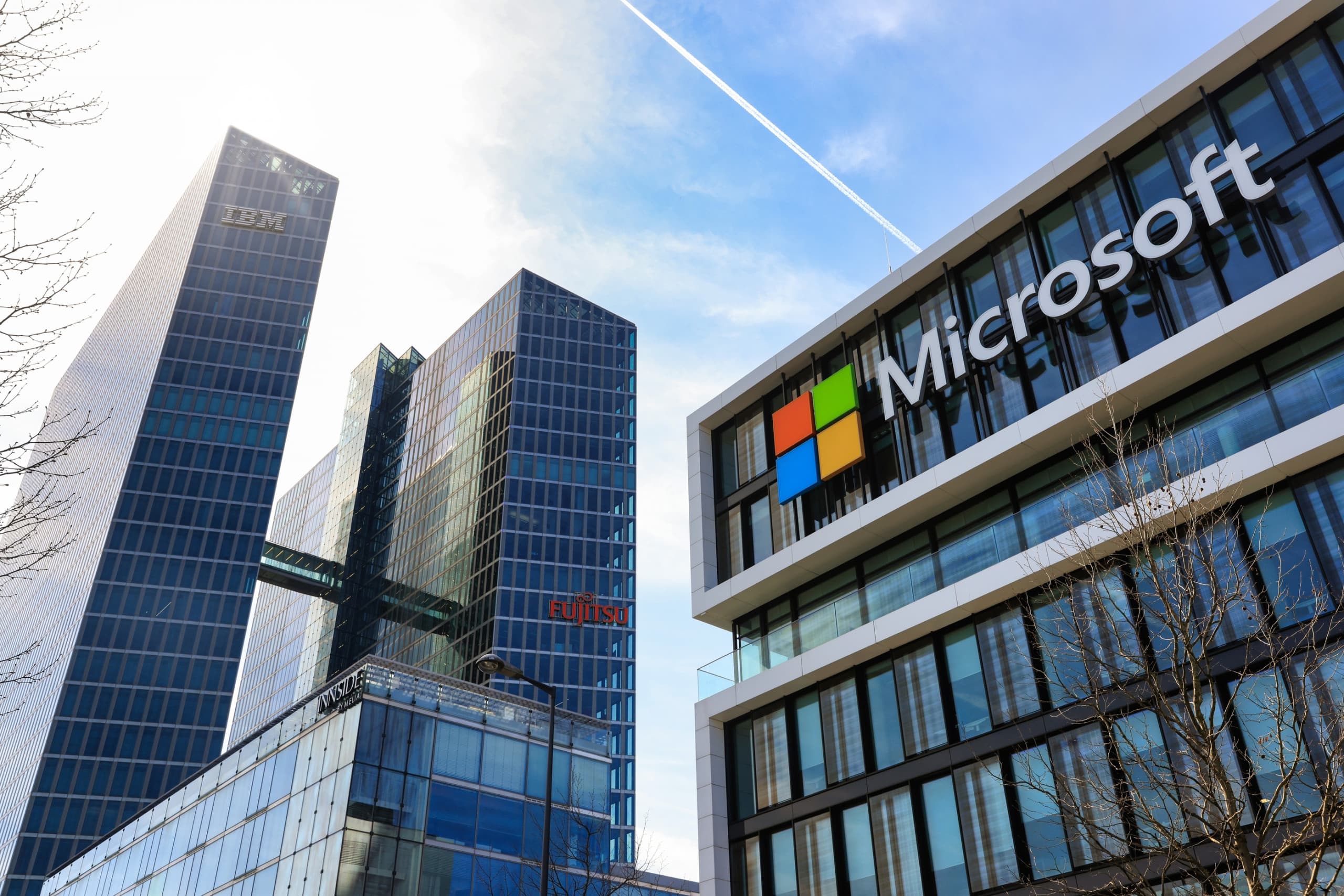 Microsoft e NVIDIA ampliam infraestrutura de inteligência artificial na Europa (Imagem: Framalicious / Shutterstock)