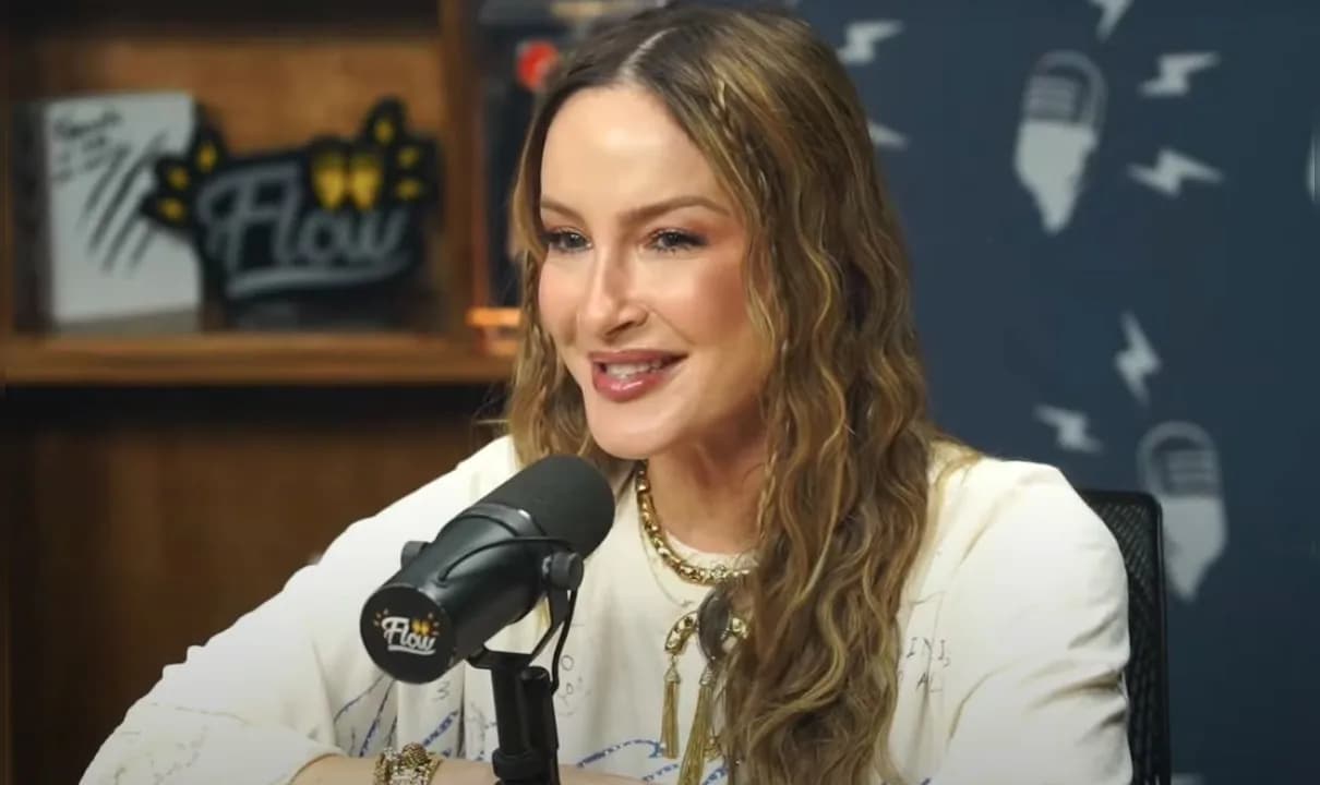 Cantora cancelou apresentações e assustou os fãs ao surgir abatida nas redes sociais. 