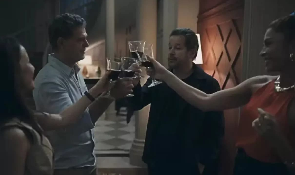 Personagem de Eduardo Moscovis vai promover uma virada de ouro na trama escrita por Aguinaldo Silva.