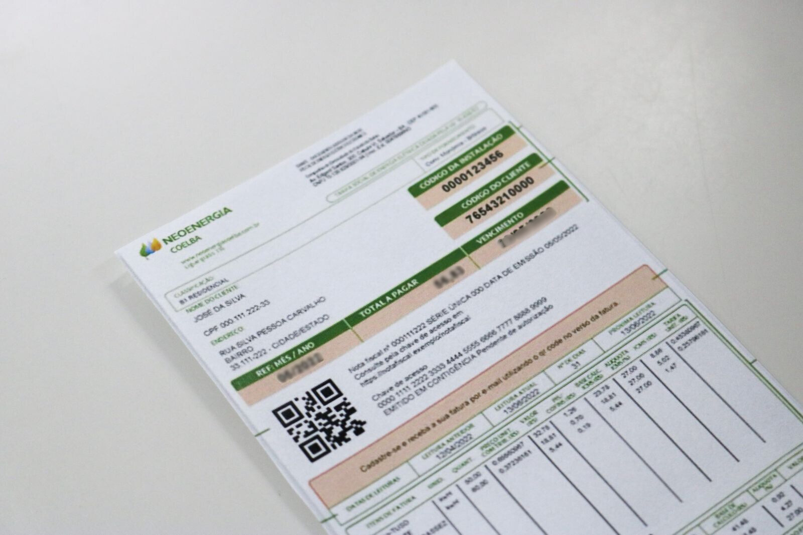 Conta de luz mais barata na Bahia: entenda quem tem direito ao desconto