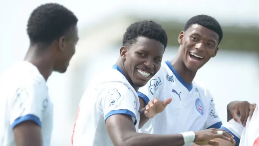 Bahia vs Jacuipense nas quartas do Campeonato Baiano Sub-20 em julho 2023