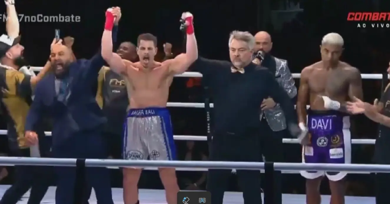 Sacha Bali vence Davi Brito por decisão unânime 59 a 55