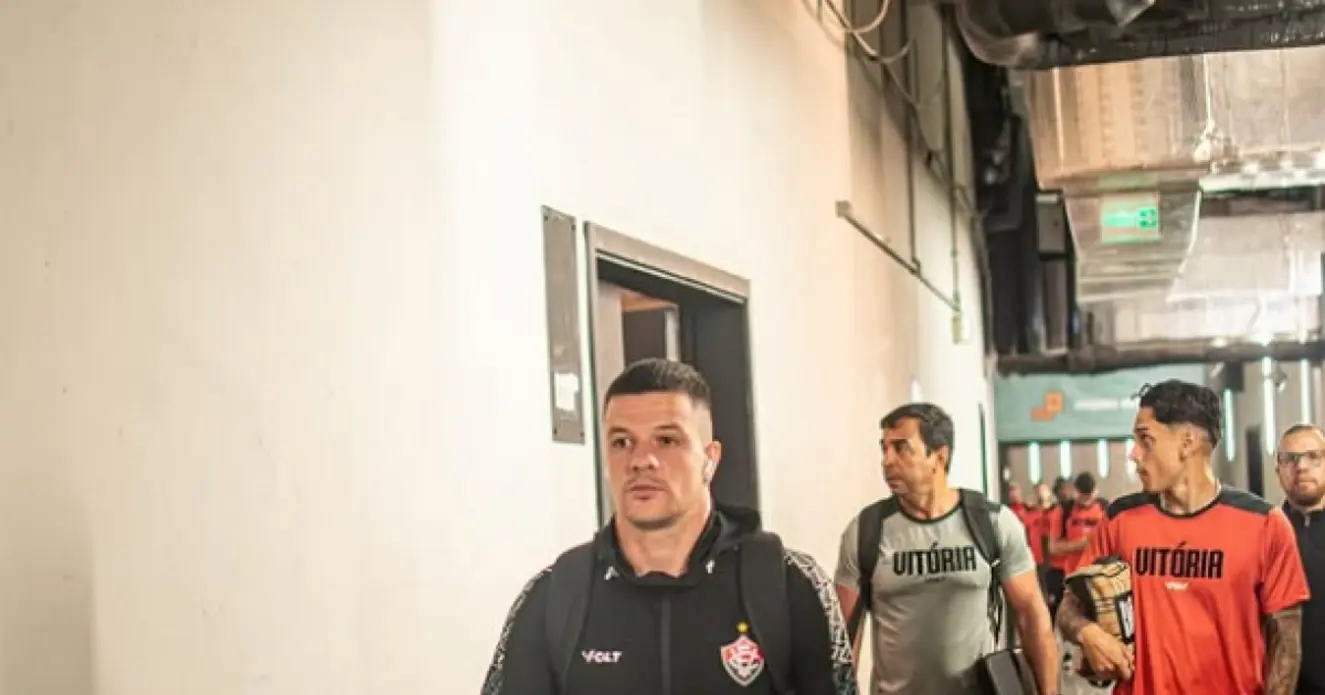 Vitória x Cruzeiro: escalações; Vitória cai para 17º, Cruzeiro é 3º