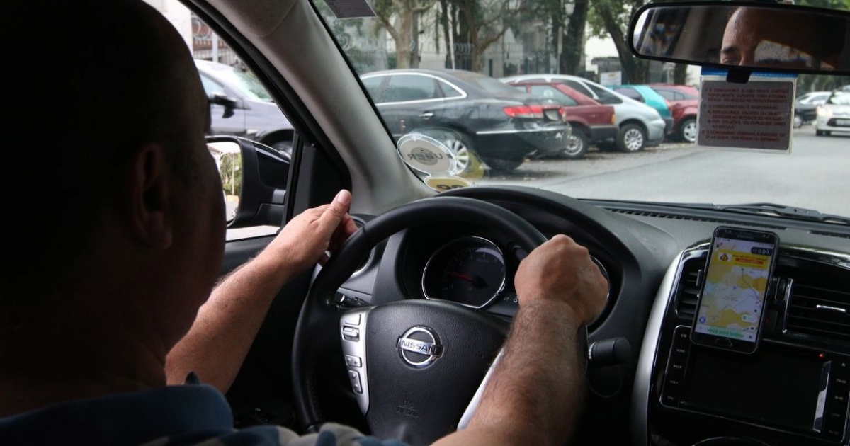 Câmeras de segurança obrigatórias em corridas por aplicativo em Salvador