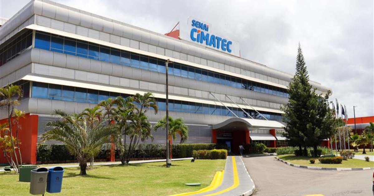 Universidade SENAI CIMATEC recebe prêmio Nobel Serge Haroche